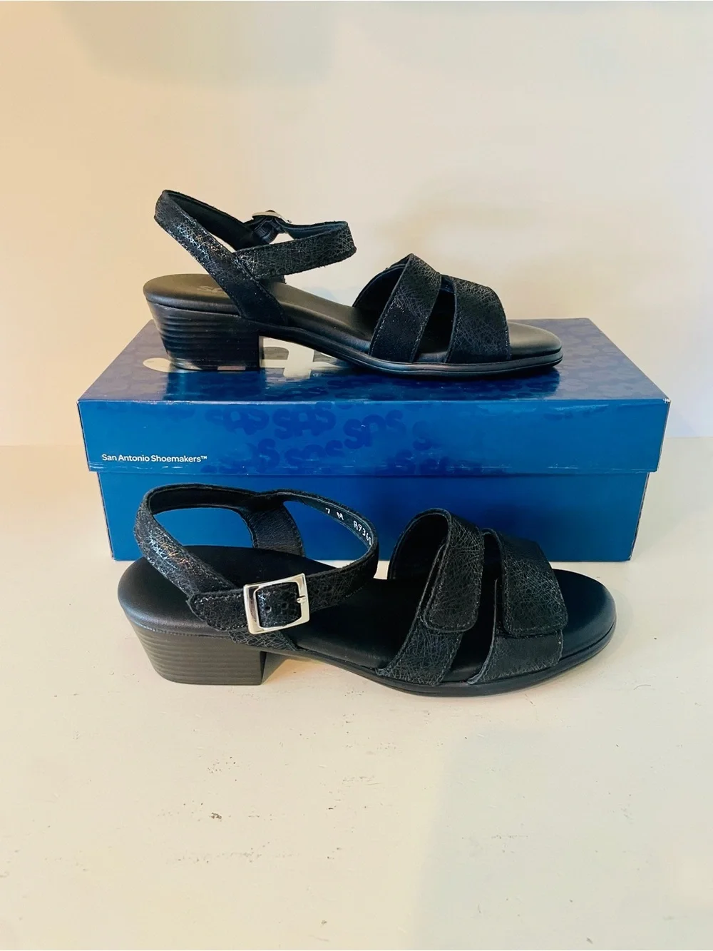 NEW Sas Savanna Black Sandal Web 7 Leather Heel Wedge Timeless